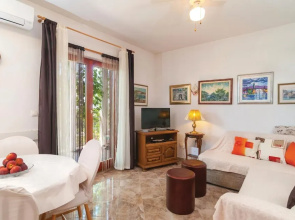 Stunning Home in Gornje Selo With Wifi and 3 Bedrooms