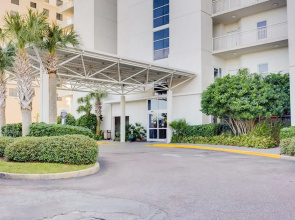Palacio Condominiums