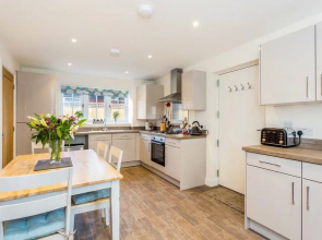 Stunning Cotswolds Mews Home in Broadway Village
