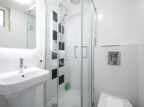 Americana Hotel