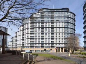 LUXURY APARTMENT, SAUNA, GYM, 24hrs Concierge