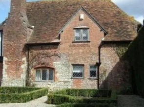 Singleton Manor