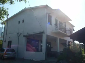 Meraklis Rooms