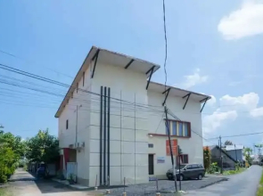 Argadia House Syariah near Ahmad Yani Mitra RedDoorz