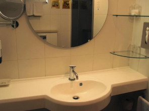 Отель Tähetorni