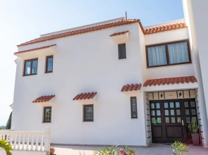 Red Rose Luxury Villa