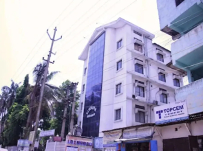 Goroomgo Blue Moon Guest House Guwahati
