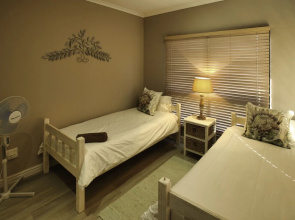 Miss Martilda Langebaan 6-sleeper