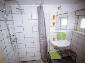 Liliana Apartman és Csónakház