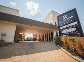 Rocky Resort Motor Inn