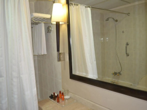 Отель Sheraton Khalidiya