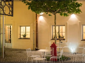 Old Royal Post Boutique Hotel & Premium Suites