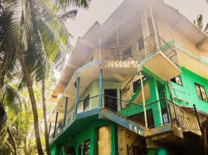 OYO 19176 Home River View 2BHK Siolim