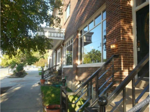 Kirk Hotel & Apartments