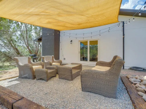 Tranquil Edgewood Retreat With Patio & Grill!
