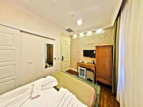 Nusret Bey Hotel