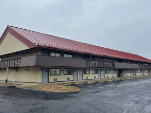 Red Roof Inn Toledo - Holland
