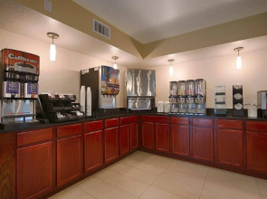 Mai Hana Hotel- Intl Drive, Trademark Collection by Wyndham