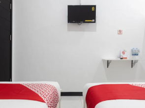 Cozy Stay by OYO Rooms