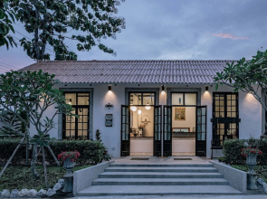 Palin Family Cottage