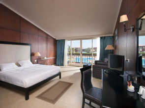 Mirage Aqua Park Resort