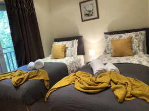 Park View 2 Bedroom by Creatick