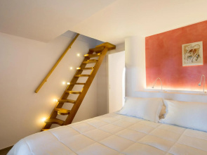 Villa Renos Hotel