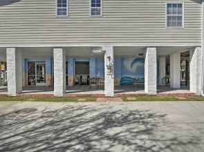 Murrells Inlet Upstairs Unit: 1 Block to Beach!