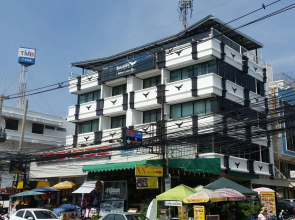 Barfly Pattaya Hotel