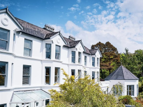 Seaview House Hotel