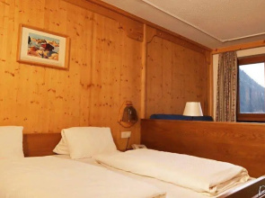 Basur - das Schihotel am Arlberg