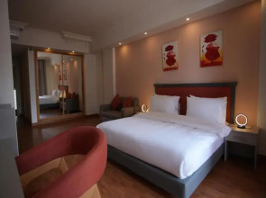 Manara Riva Suites