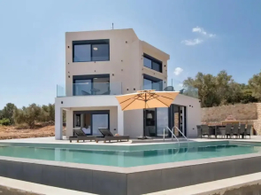 Villa Andria With 5 Bedrooms and 5 Bathrooms