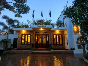 The Moon Residence & Spa