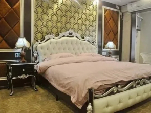 Luoyang Fengtaihaodi Theme Hotel