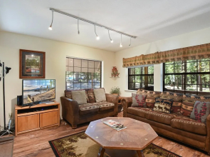 Homewood Creekside Cabin