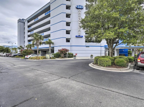 2 Mi to Ocean: Waterfront Resort Condo in Nmb!