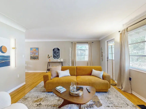 3BR Dog-friendly House, Central A/c, Cornhole