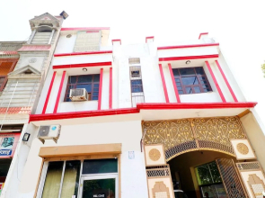 OYO 42787 Hotel Shahi Mahal