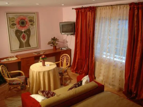Country Club La Mesteceni