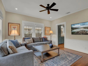 Charming Craftsman Home!-2 Blks From Main St!