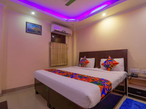 Fabhotel Prakash Palace