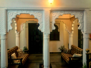 hotel bundi house