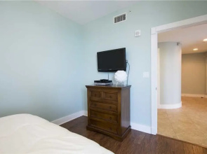 Island Tower 1201 - 3 Br condo by RedAwning