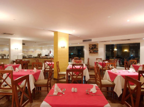 Falcon Naama Star Hotel