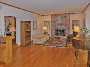 Mt. Scott Manor Bed and Breakfast