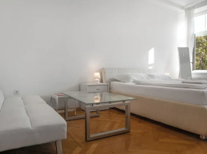 Perfect 7BR Stay Near Hauptbahnhof