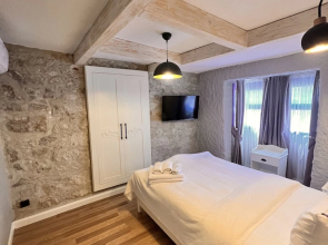Selavi Hotel