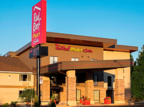 Red Roof Inn PLUS+ & Suites Malone
