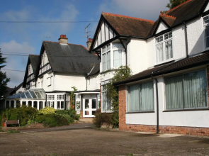 Clifton Lodge Hotel